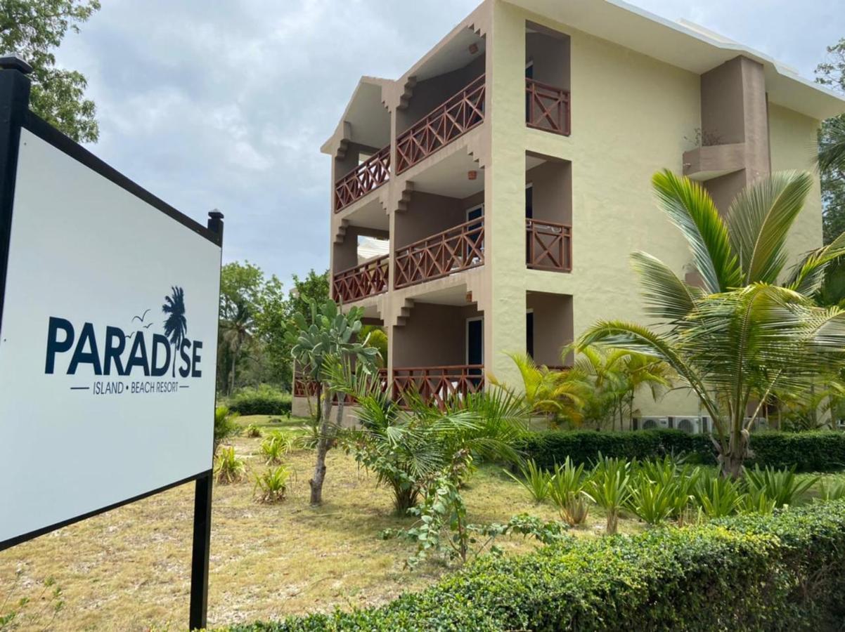 Paradise Island Beach Resort Punta Rucia Exteriör bild