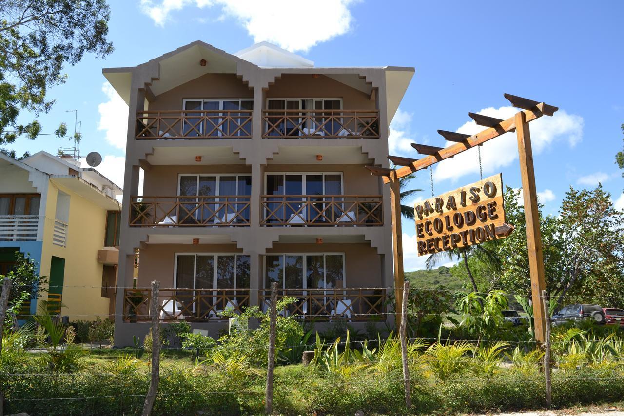 Paradise Island Beach Resort Punta Rucia Exteriör bild