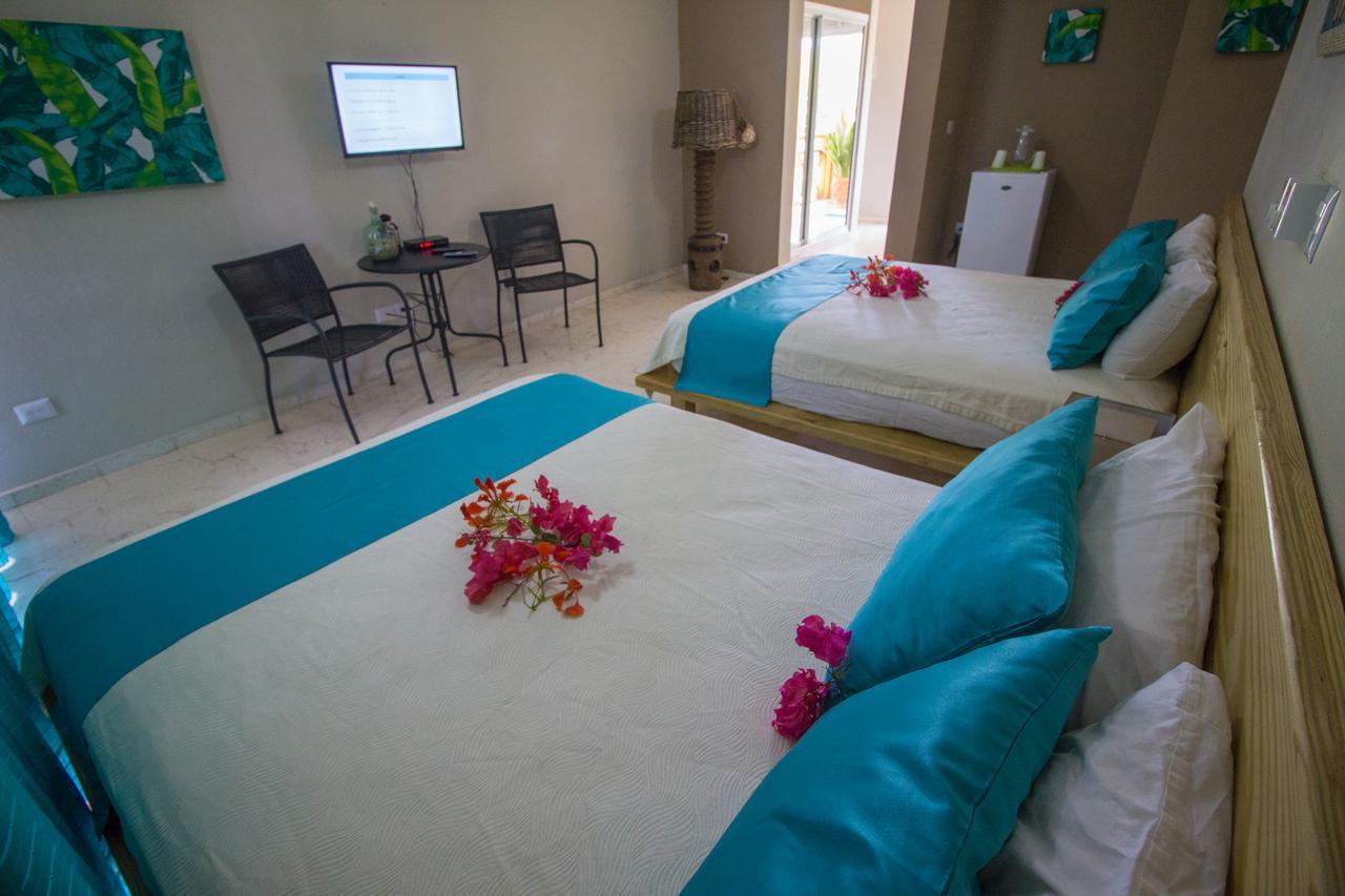 Paradise Island Beach Resort Punta Rucia Exteriör bild